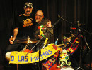 El batera y buen amigo Santi Serrano. Hermandad entre aficiones (2011)